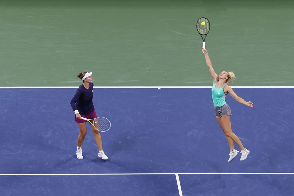 Barbora Krejcikova i Katerina Siniakova natrafiły na niecodzienne trudności w drodze do finału debra US Open Barbora Krejcikova i Katerina Siniakova natrafiły na niecodzienne trudności w drodze do finału debra US Open