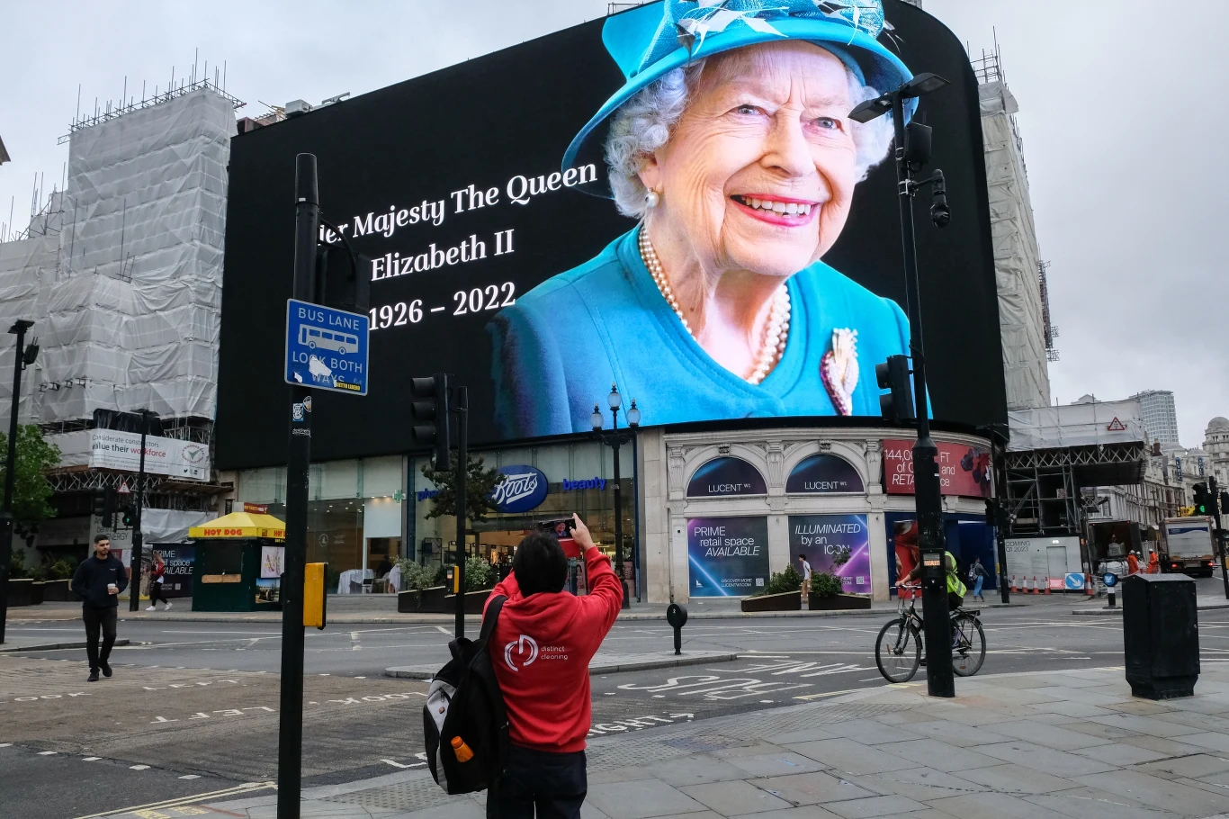 Królowa Elżbieta II Królowa Elżbieta II