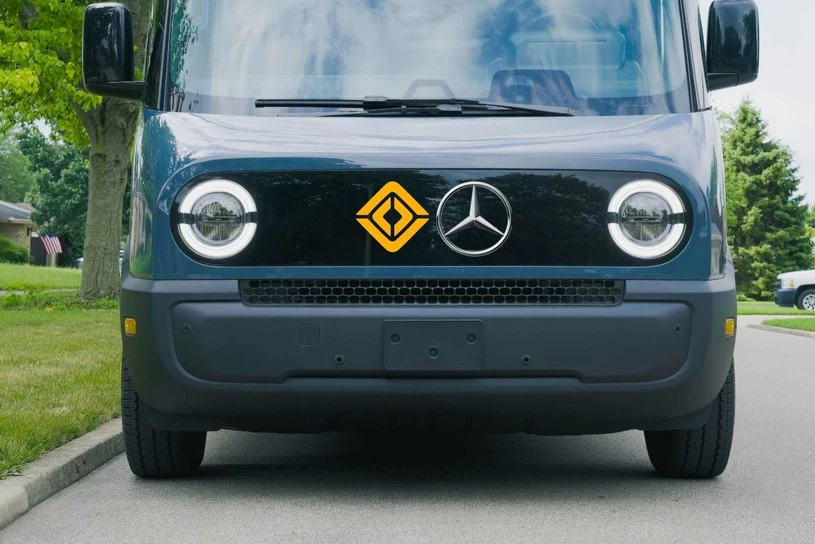 Mercedes i Rivian zbudują wspólnie elektryczny samochód dostawczy Mercedes i Rivian zbudują wspólnie elektryczny samochód dostawczy