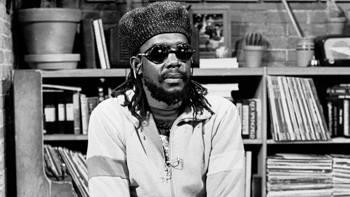 Peter Tosh w Nowym Jorku w 1983 r. Peter Tosh w Nowym Jorku w 1983 r.