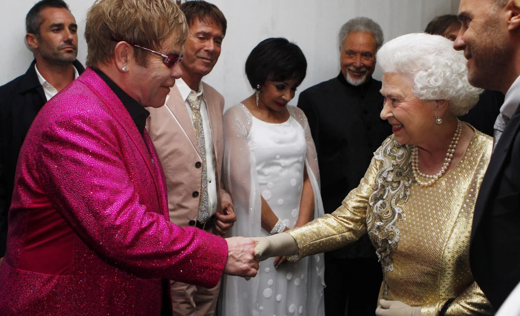 Celebryci żegnają Elżbietę II