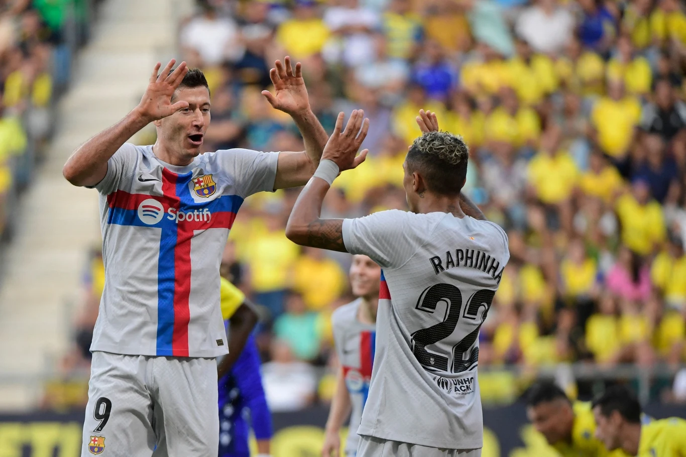 Robert Lewandowski i Raphinha 