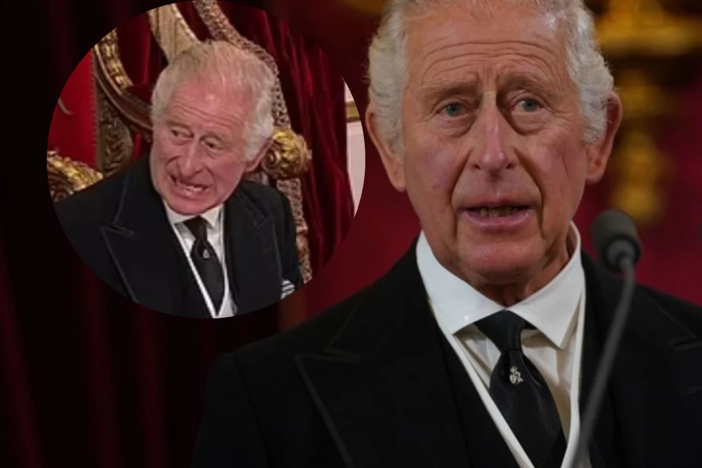 Karol III obejmuje panowanie