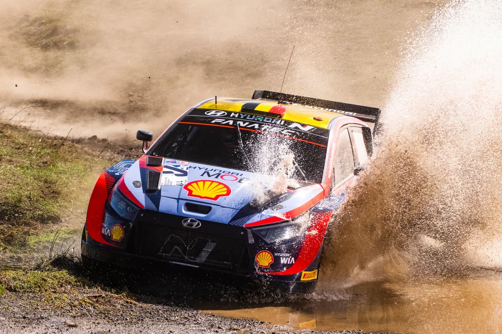 Rajd Akropolu WRC 2022 - całe podium dla Hyundaia / Redbullcontentpoll   