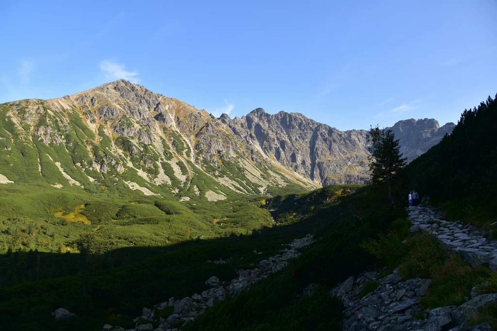 Orla Perć jest uważana za najtrudniejszy szlak w Tatrach