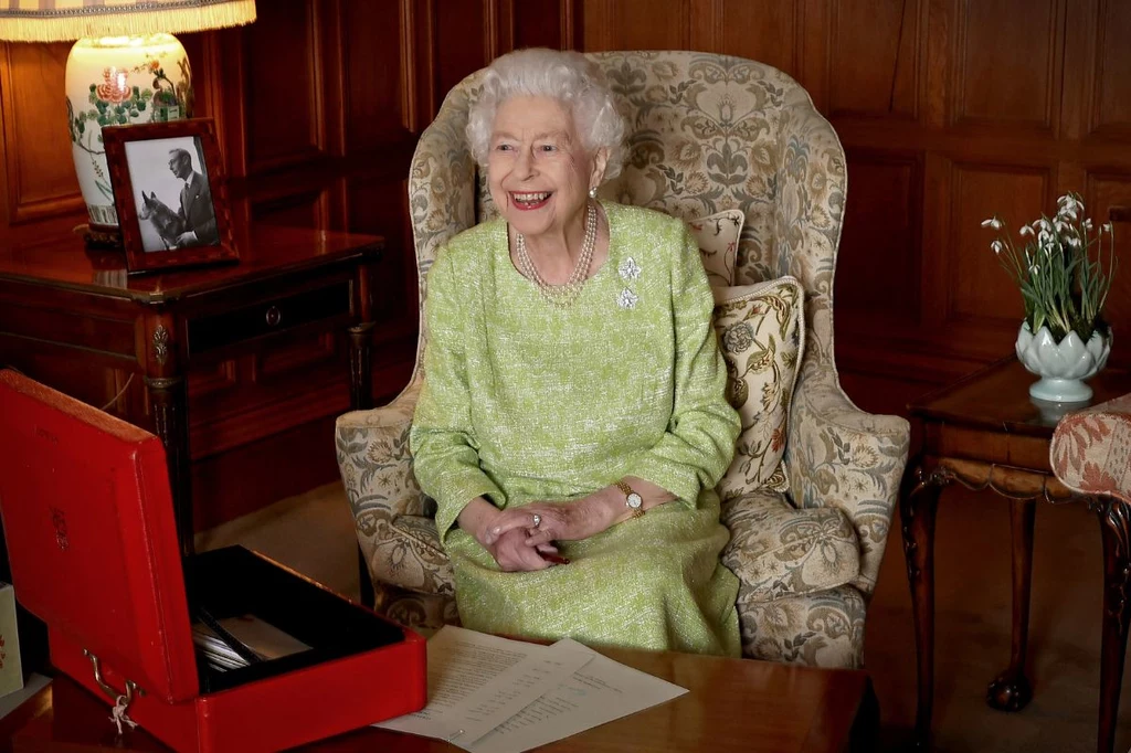 Królowa Elżbieta II uczestniczyła w niezliczonej ilości oficjalnych uroczystości 