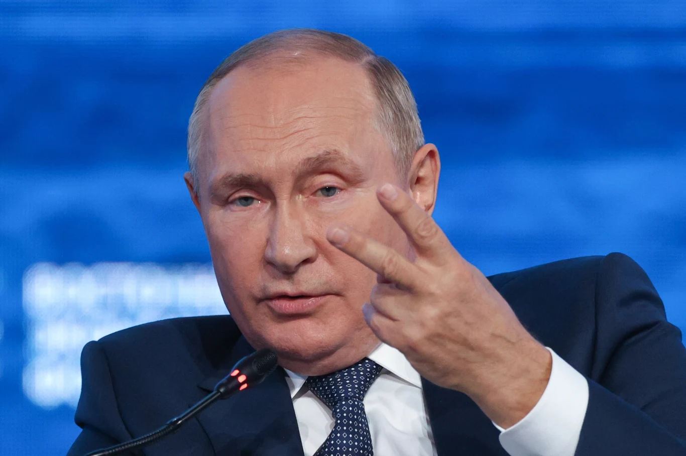 Władimir Putin podczas Wschodniego Forum Ekonomicznego we Władywostoku