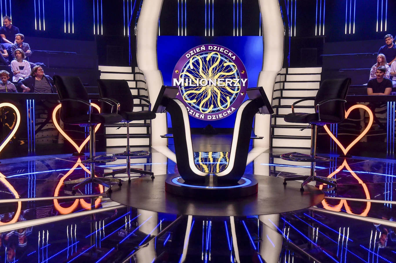 Hubert Urbański w teleturnieju "Milionerzy" Hubert Urbański w teleturnieju "Milionerzy"