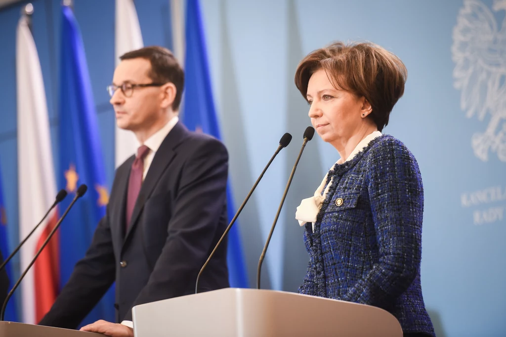 Mateusz Morawiecki i Marlena Malag ogłosili wysokość płacy minimalnej w 2024 roku