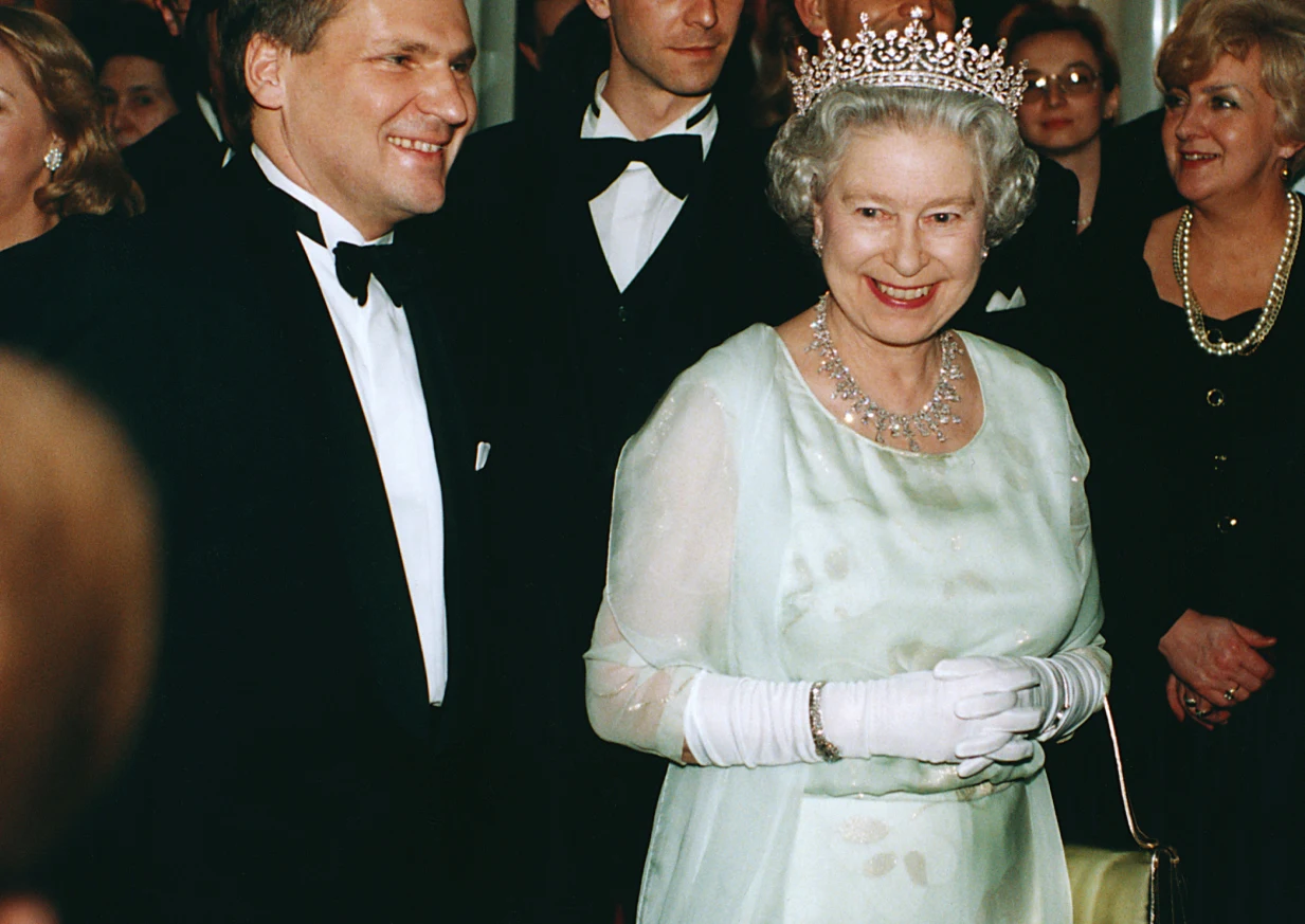 Aleksander Kwaśniewski i królowa Elżbieta II Aleksander Kwaśniewski i królowa Elżbieta II