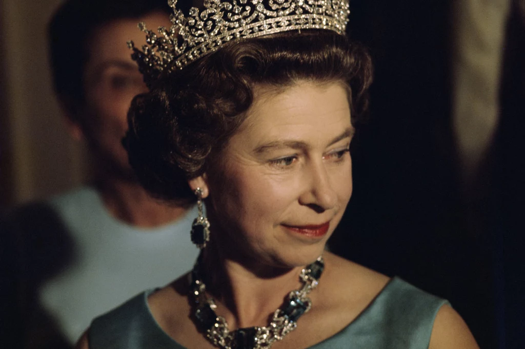 Kolekcja biżuterii królowej Elżbiety II jest ogromna
