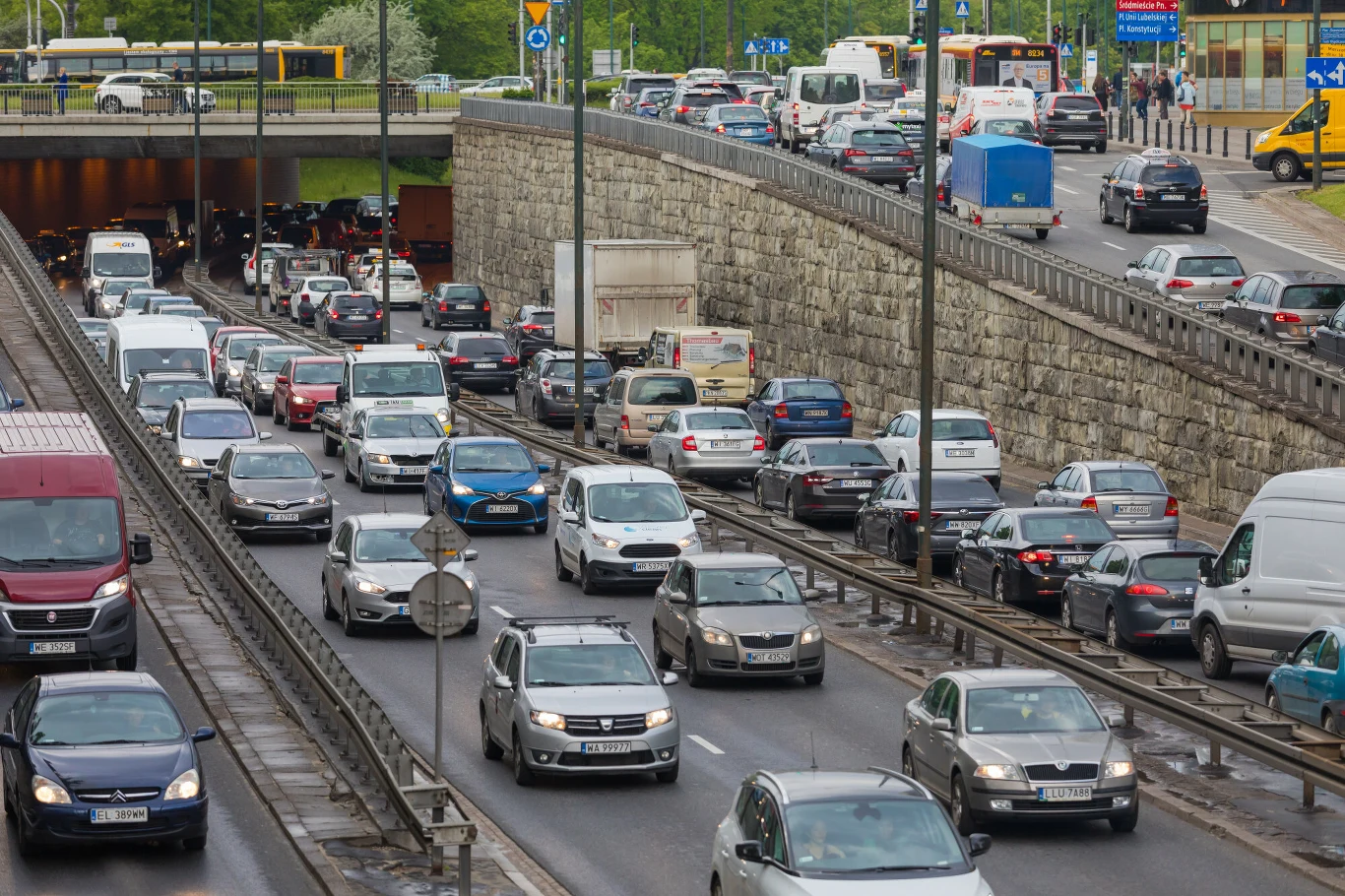Polisą OC musi być objęty każdy pojazd mechaniczny. Wszyscy zapłacimy więcej Polisą OC musi być objęty każdy pojazd mechaniczny. Wszyscy zapłacimy więcej