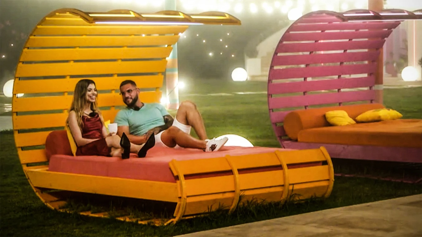 Natalia i Kamil dobrze dogadywali się na wizji. Nowa uczestniczka zdoła go odbić? Natalia i Kamil dobrze dogadywali się na wizji. Nowa uczestniczka zdoła go odbić?