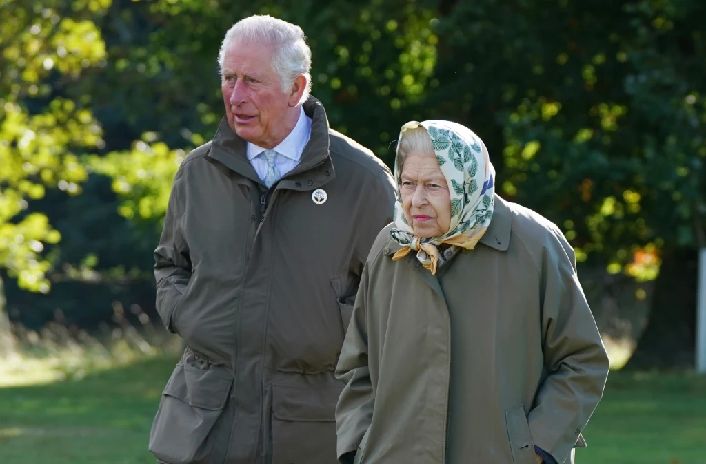 Karol III i zmarła królowa Elzbieta III Karol III i zmarła królowa Elzbieta III