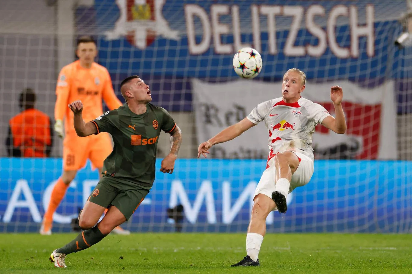 Xaver Schlager (z prawej) na jakiś czas odpocznie od futbolu 