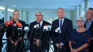 Politycy opozycji chcą rozwiązania podkomisji smoleńskiej