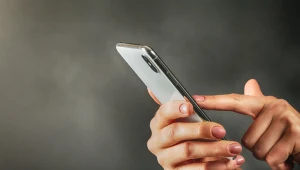 Cyberprzestępcy po raz kolejny wykorzystują SMS-y do prób wyłudzenia pieniędzy wysyłając złośliwe SMS-y w imieniu PGE