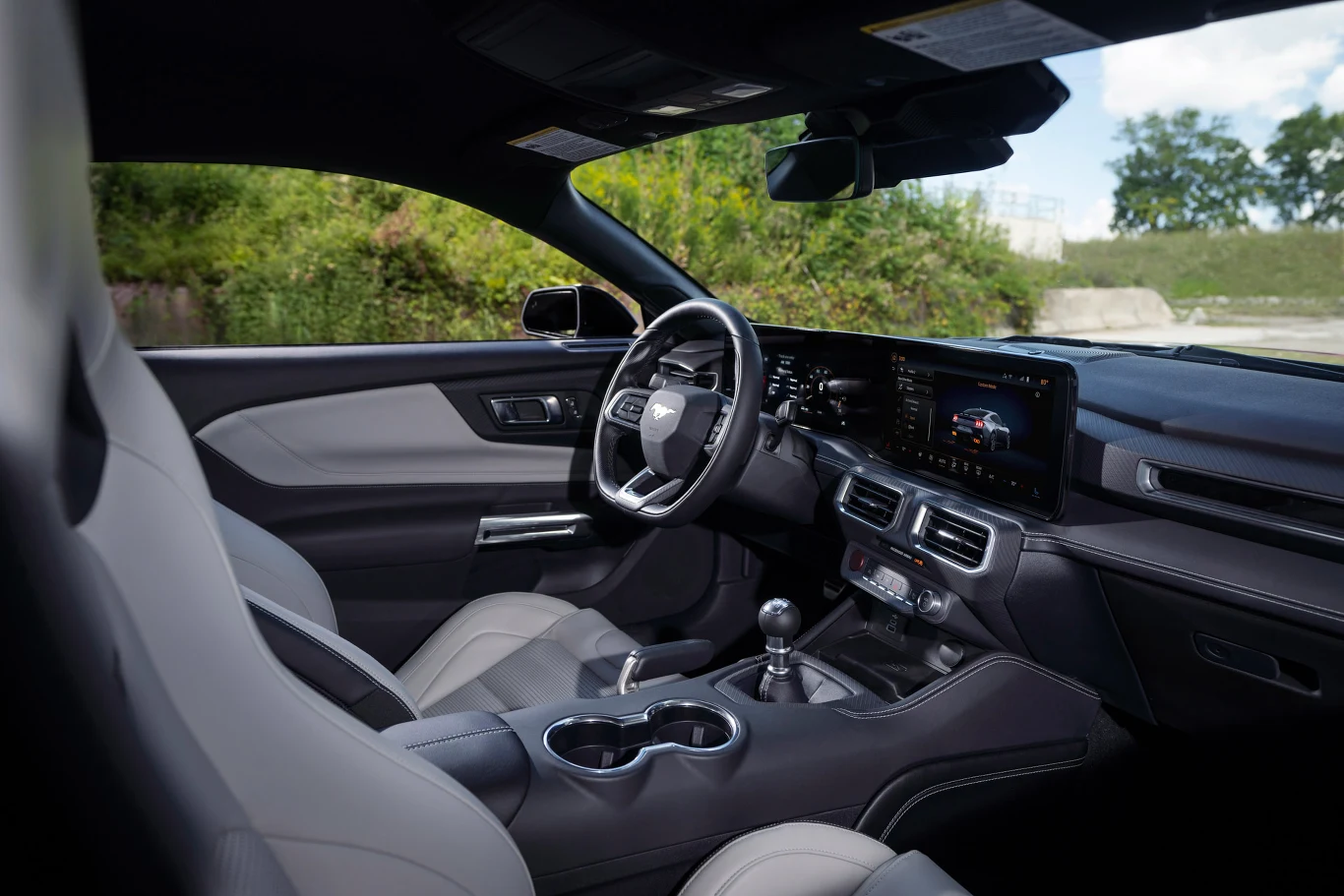 Ford Mustang będzie dostępny z 6-biegową skrzynią manualną i 10-biegową skrzynia automatyczną