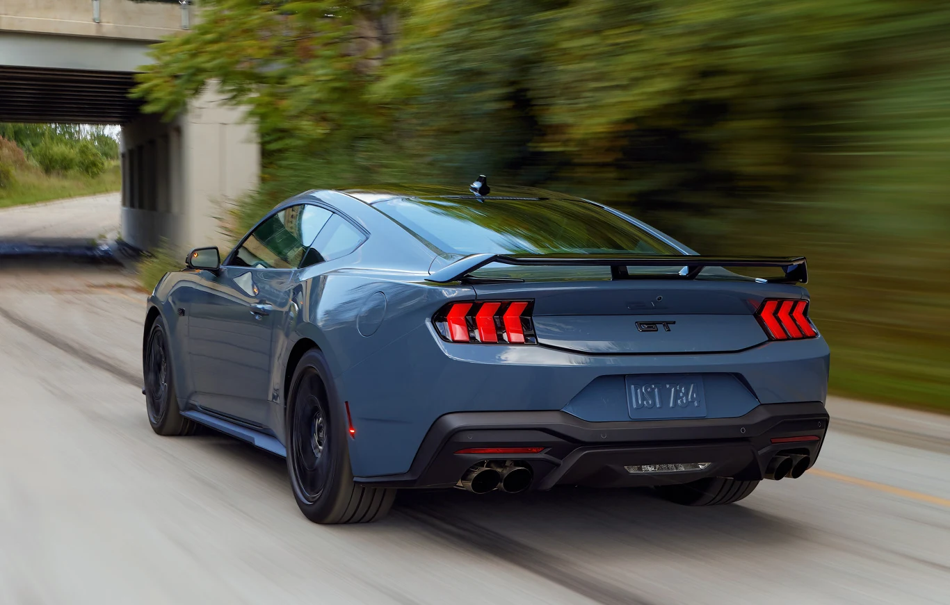 Nowy Ford Mustang Dark Horse