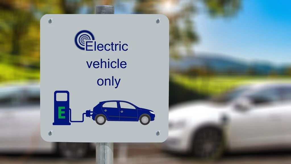 Czy "elektryki" wyprą samochody spalinowe?