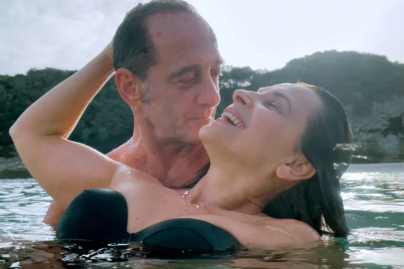 Vincent Lindon i Juliette Binoche w scenie z filmu "Niewierna"