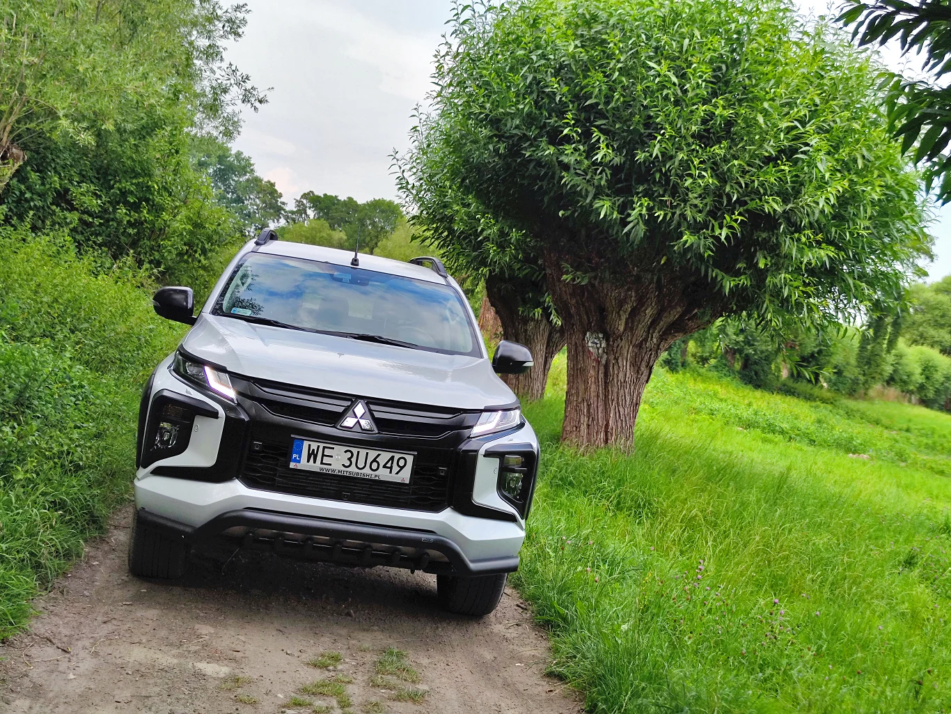 Mitsubishi L200