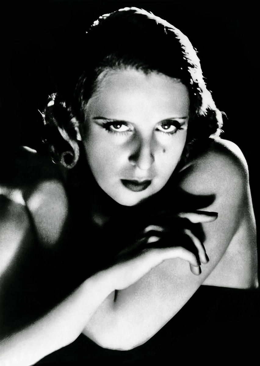 Zdjęcia zostały wykorzystane w albumie „Tamara Łempicka” wydawnictwa BoSz i pochodzą ze zbiorów Tamara de Lempicka Estate,LLC Zdjęcia zostały wykorzystane w albumie „Tamara Łempicka” wydawnictwa BoSz i pochodzą ze zbiorów Tamara de Lempicka Estate,LLC
