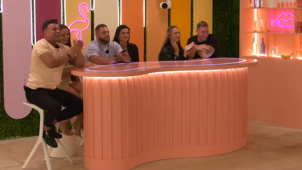 Kolejny gorący dzień na Wyspie Miłości