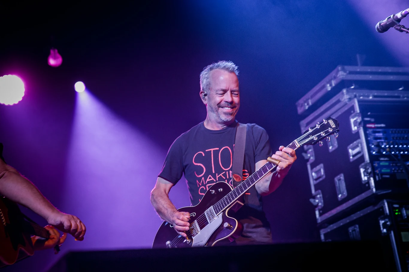 Counting Crows powrócili do Polski po 14 latach. Na koncercie w klubie Stodoła zjawiły się prawdziwe tłumy fanów.