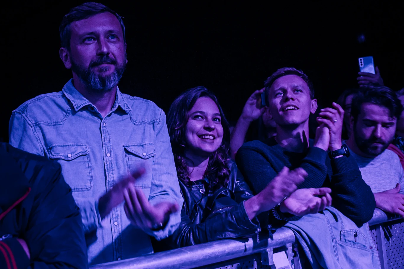 Counting Crows powrócili do Polski po 14 latach. Na koncercie w klubie Stodoła zjawiły się prawdziwe tłumy fanów.