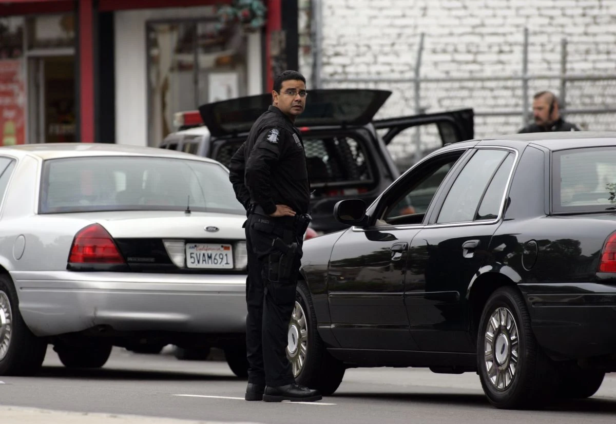 Złodzieje ukradli katalizatory z radiowozów zaparkowanych wokół posterunku SWAT w San Francisco / zdjęcie poglądowe Złodzieje ukradli katalizatory z radiowozów zaparkowanych wokół posterunku SWAT w San Francisco / zdjęcie poglądowe