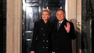 Andrzej Duda i Agata Kornhauser-Duda oddali hołd królowej Elżbiecie II 