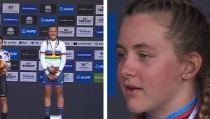 Zoe Backstedt na najwyższym stopniu podium, fot. UCI