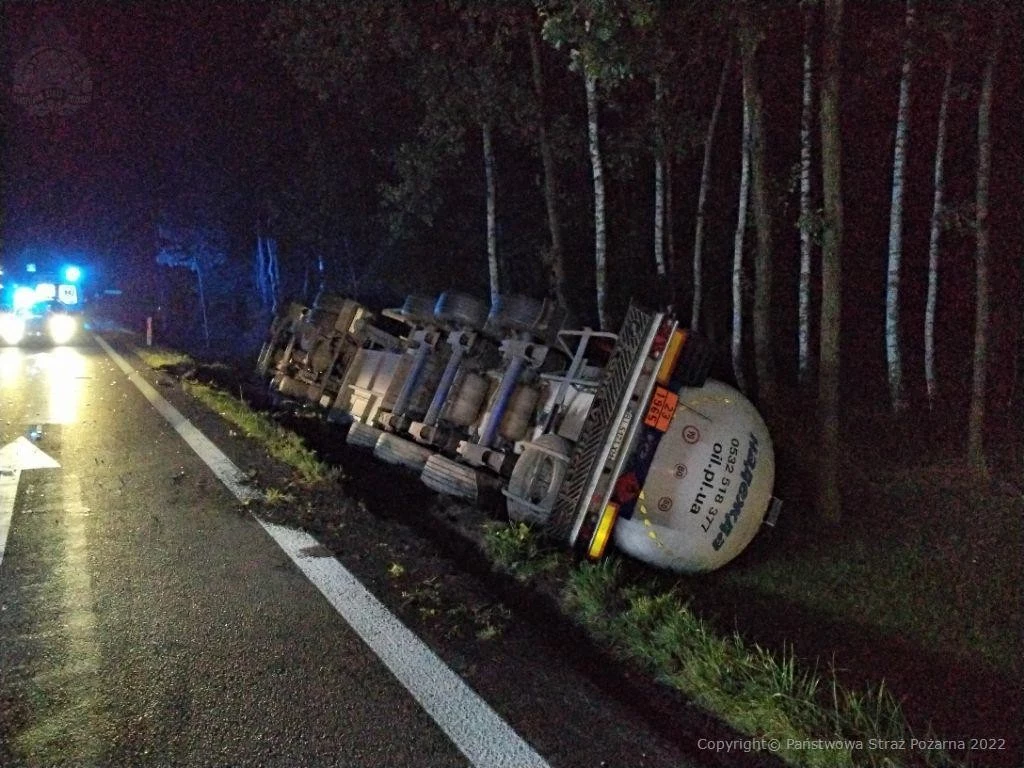 Do wypadku doszło w poniedziałek przed godz. 20 na dk 19 między Kockiem a Radzyniem Podlaskim