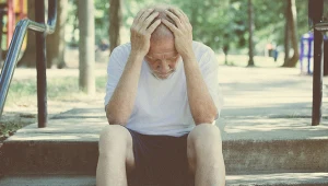 Chorzy na Alzheimera mogą wyjść z domu i mieć problem z powrotem, ponieważ nie pamiętają drogi powrotnej