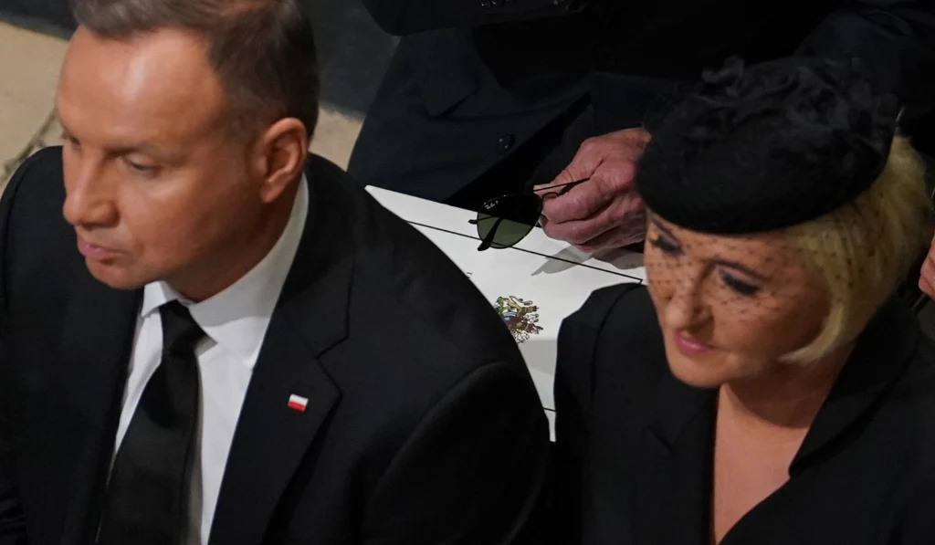 Prezydent Andrzej Duda z małżonką na pogrzebie królowej Elżbiety II