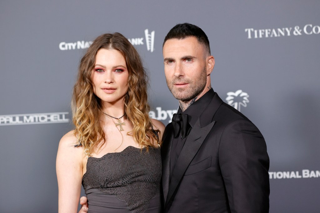 Adam Levine zdradził swoją żonę?