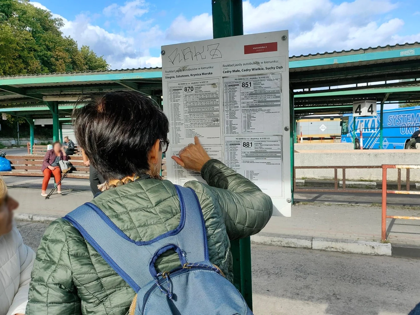 W poszukiwaniu pasującego autobusu W poszukiwaniu pasującego autobusu