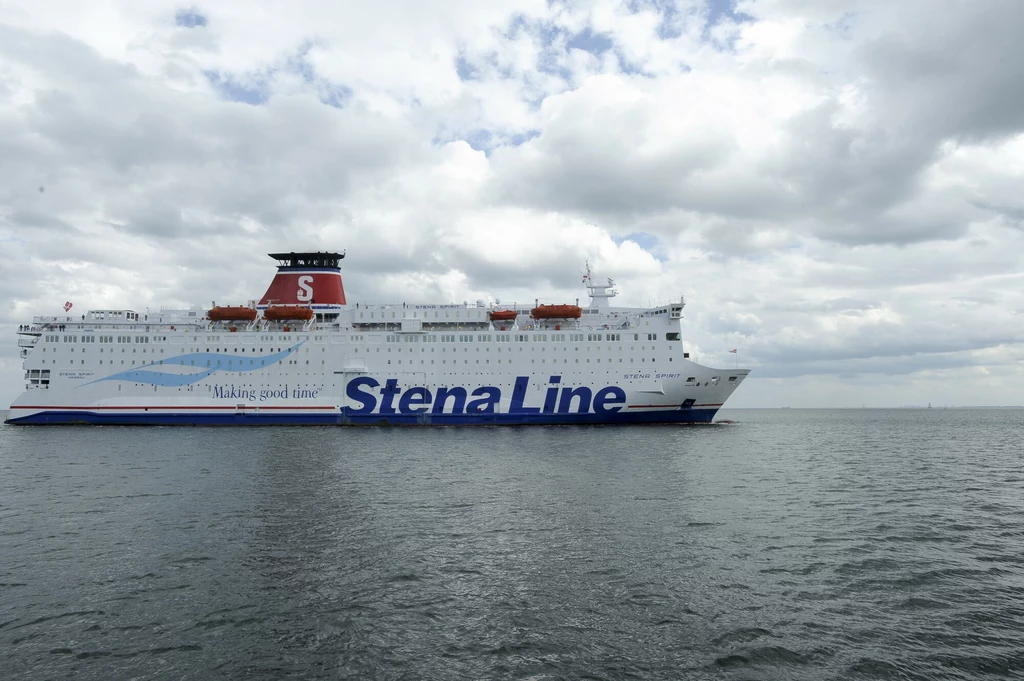 Prom Stena Spirit w Zatoce Gdańskiej Prom Stena Spirit w Zatoce Gdańskiej