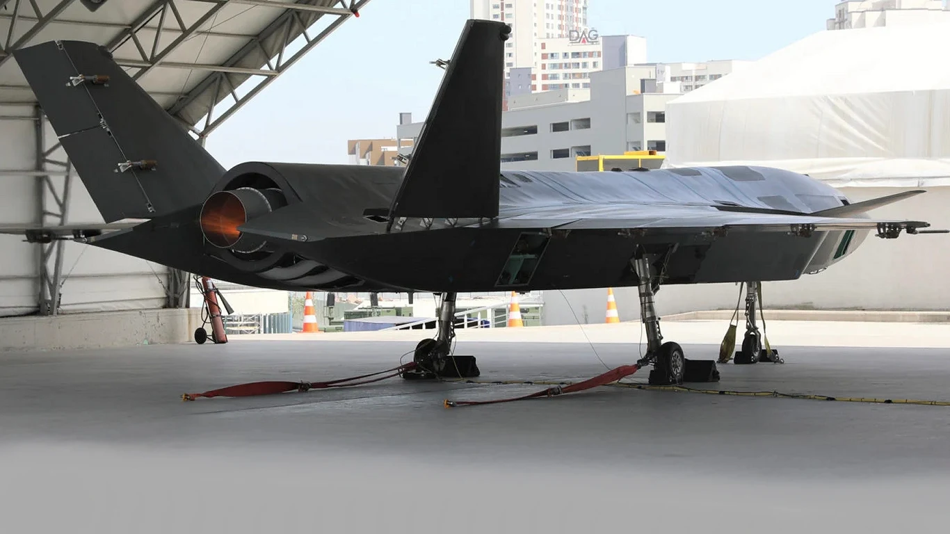 Oto Bayraktar Kizilelma, potężny dron z Turcji Oto Bayraktar Kizilelma, potężny dron z Turcji