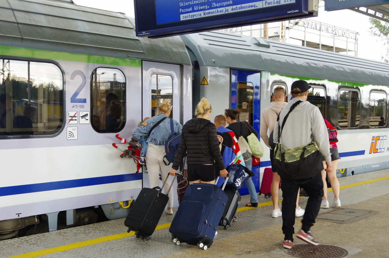 Nazwy pociągów PKP Intercity nawiązują m.in. do historii oraz geografii Polski Nazwy pociągów PKP Intercity nawiązują m.in. do historii oraz geografii Polski