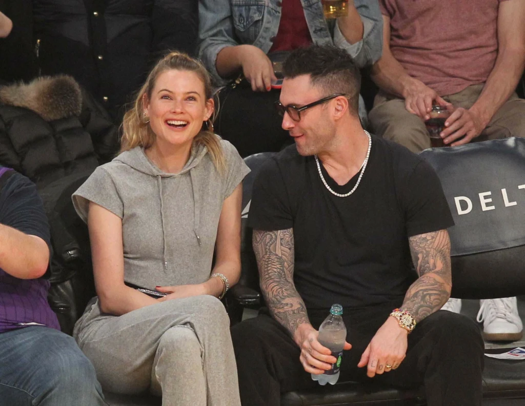 Adam Levine z żoną. Adam Levine z żoną.