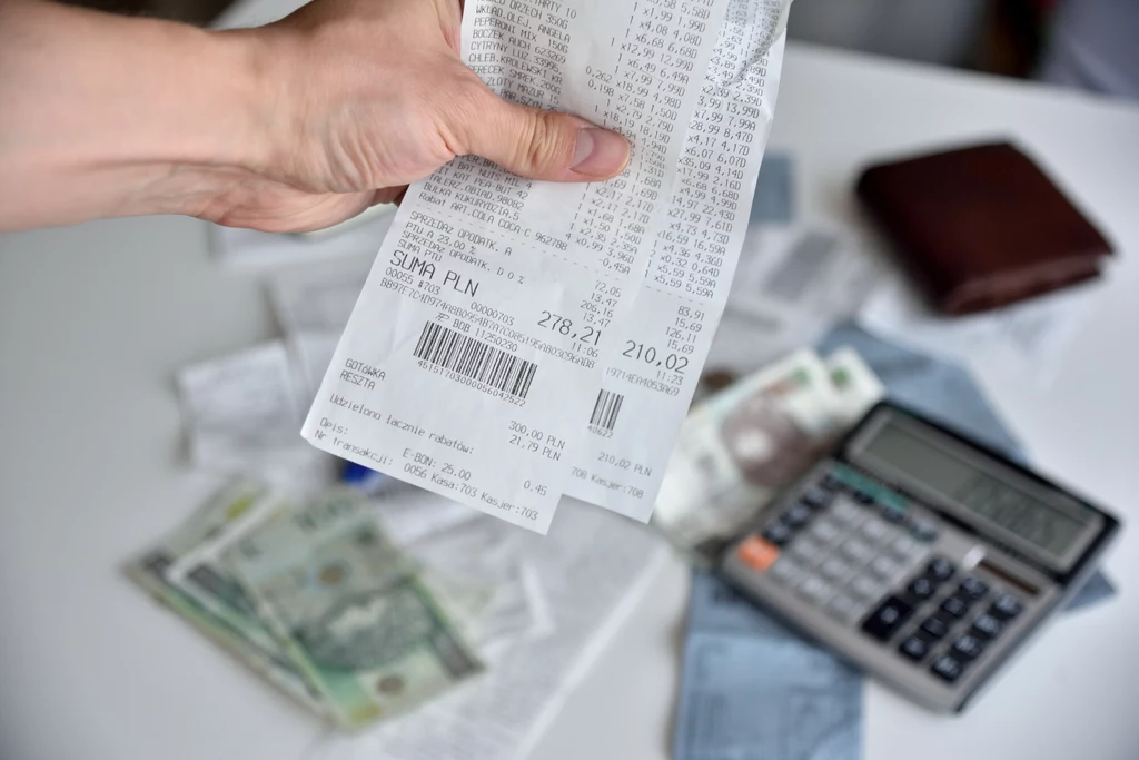 Inflacja spada od kilku miesięcy. Do celu inflacyjnego NBP wciąż jednak daleko 