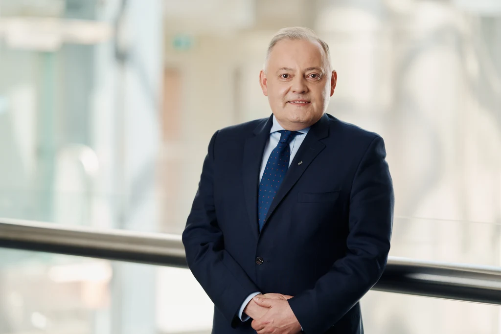 Prezes PGE Wojciech Dąbrowski, źródło zdjęcia PGE
