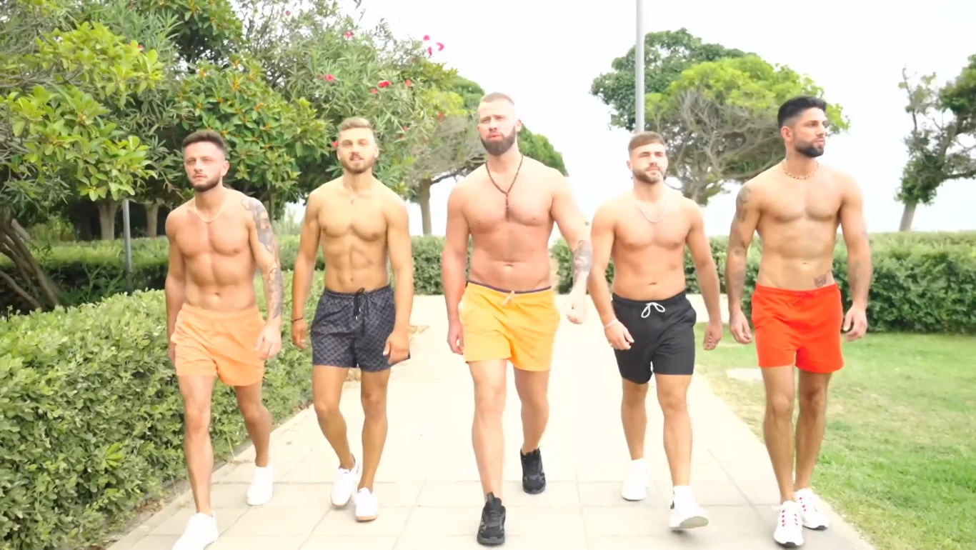 Islanderzy biorący udział w programie "Love Island. Wyspa miłości". 