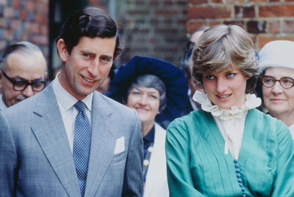 Księżna Diana i książę Karol (obecnie Karol III) Księżna Diana i książę Karol (obecnie Karol III)