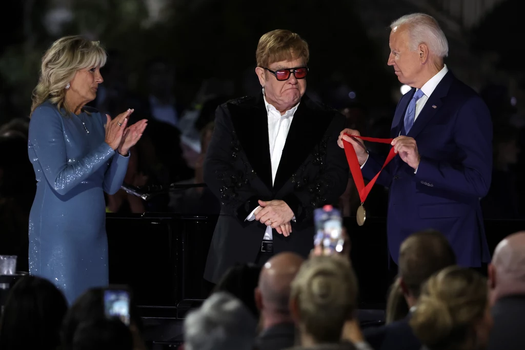 Jill Biden, Elton John i Joe Biden w Białym Domu