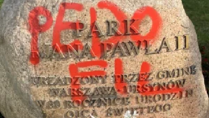 Radny PiS opublikował zdjęcie zniszczonego głazu