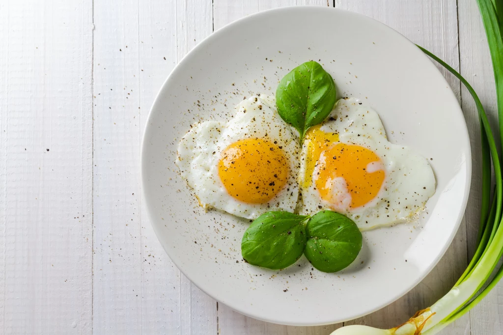 Jajka to bogate źródło witamin i składników odżywczych, które sprzyjają odchudzaniu