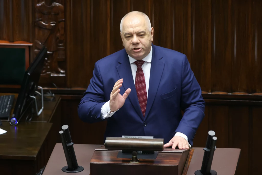 Jacek Sasin, minister aktywów państwowych